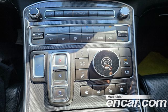 Hyundai Santa Fe Diesel 2.2 2WD Prestige 2021 — фото 9