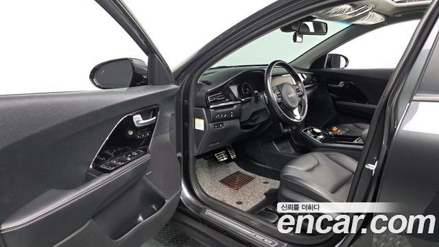 Kia Niro EV Noblesse 2022 — фото 10