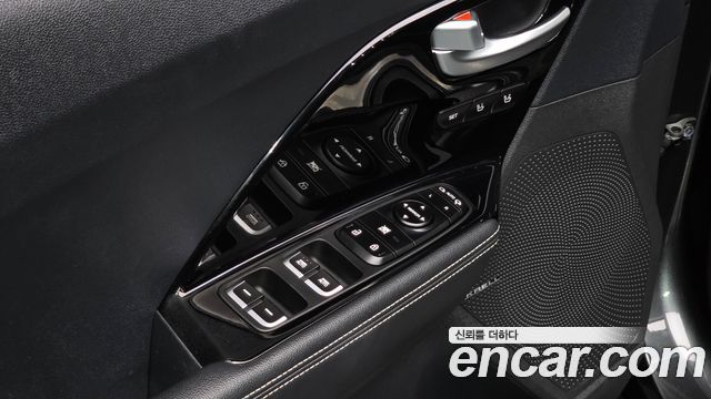 Kia Niro EV Noblesse 2022 — фото 16