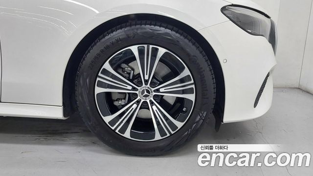 Mercedes-Benz E-Class (W214) E200 Avantgarde 2025 — фото 5