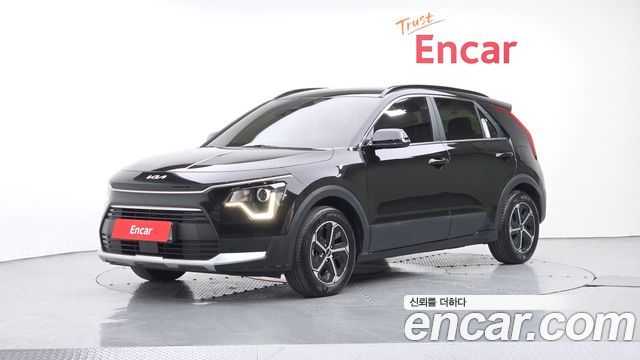 Kia Niro Prestige 2024 — фото 1