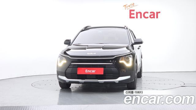Kia Niro Prestige 2024 — фото 3