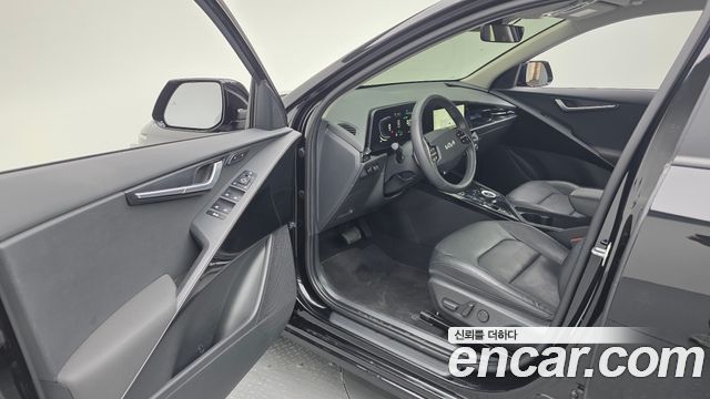 Kia Niro Prestige 2024 — фото 10