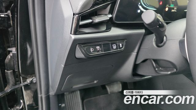 Kia Niro Prestige 2024 — фото 12