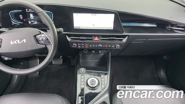 Kia Niro Prestige 2024 — фото 14