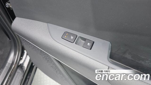 Kia Niro Prestige 2024 — фото 19