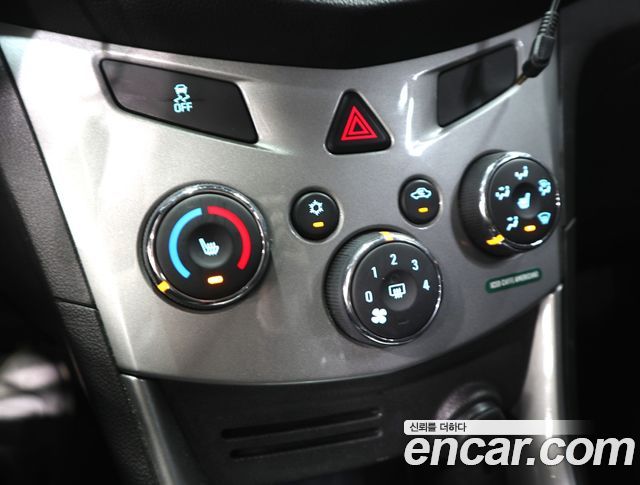 Chevrolet Trax 1.4 Premium 2016 — фото 20