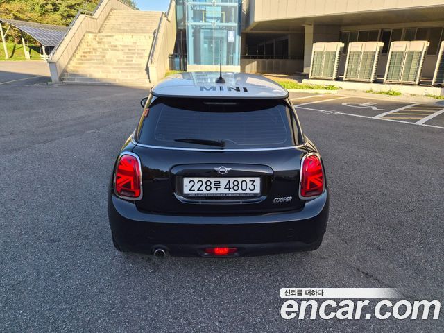 MINI Cooper Standard Third Generation 2020 — фото 5