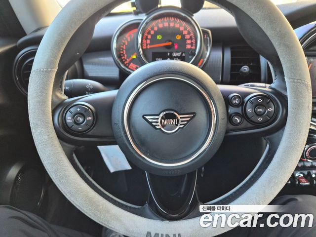 MINI Cooper Standard Third Generation 2020 — фото 21