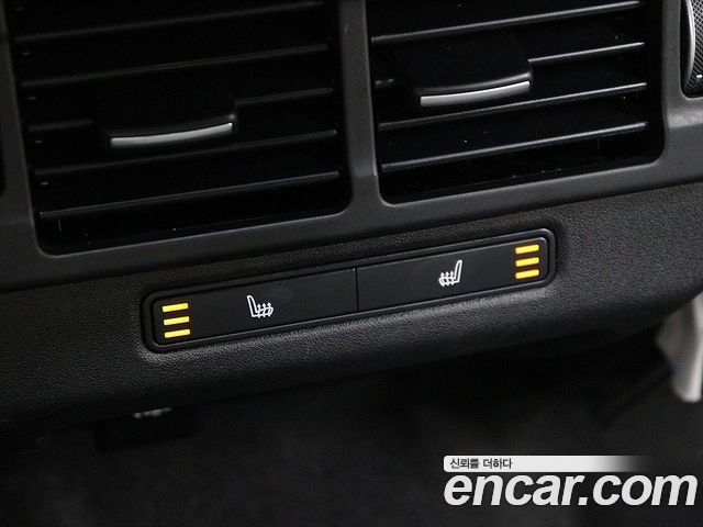 Land Rover Range Rover Evoque (II) P250 S 2022 — фото 17