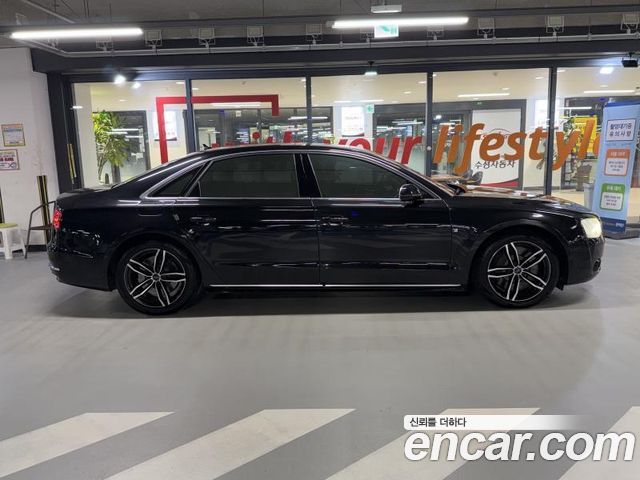 Audi A8 6.3 FSI Quattro LWB D4 2011 — фото 2