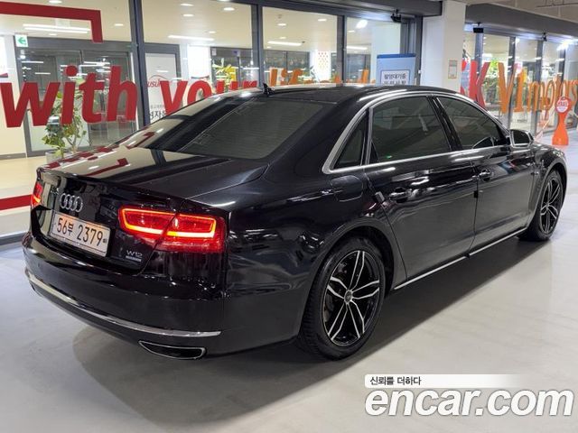 Audi A8 6.3 FSI Quattro LWB D4 2011 — фото 3