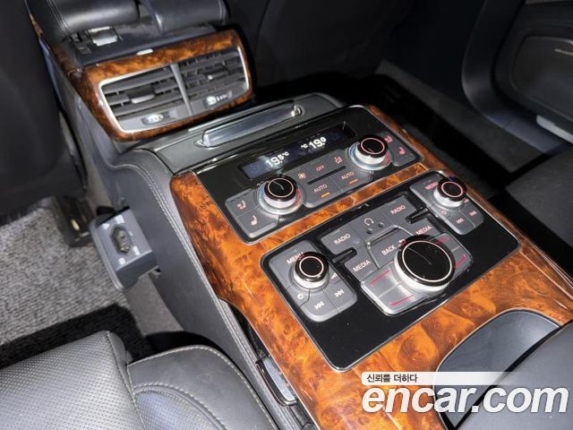 Audi A8 6.3 FSI Quattro LWB D4 2011 — фото 16