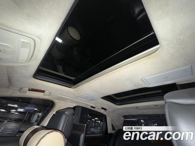 Audi A8 6.3 FSI Quattro LWB D4 2011 — фото 19