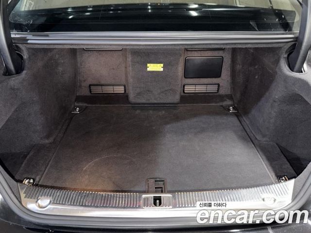 Audi A8 6.3 FSI Quattro LWB D4 2011 — фото 21