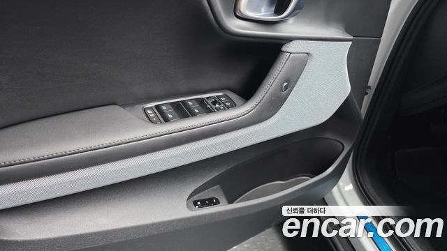 Polestar 2 Standard Singlemotor 2025 — фото 20