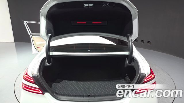 Genesis G70 Gasoline 2.0T 4WD 2021 — фото 19