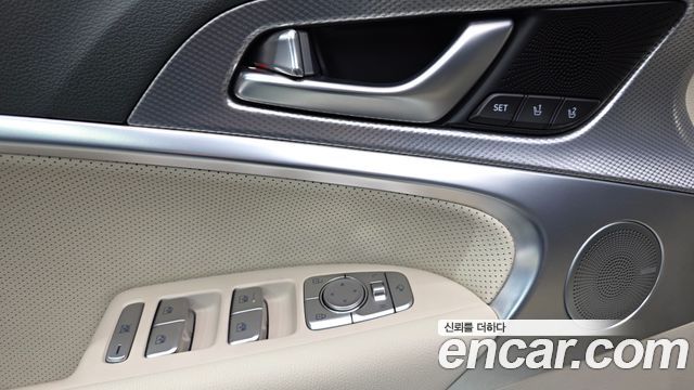 Genesis G70 Gasoline 2.0T 4WD 2021 — фото 30