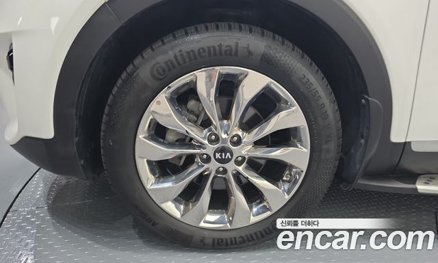 Kia Sorento Diesel 2.2 2WD Noblesse 2019 — фото 5