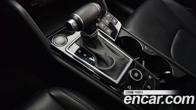 Kia Sportage (V) Diesel 2.0 2WD Prestige 2022 — фото 9