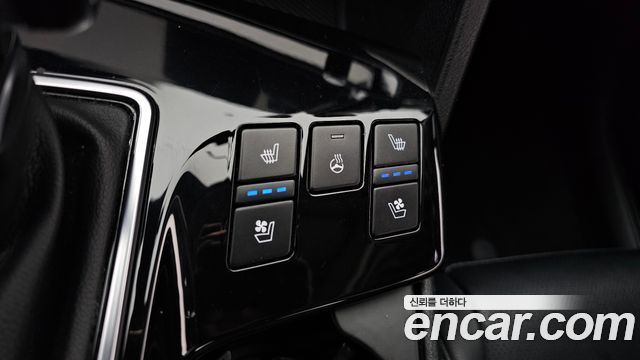 Kia Sportage (V) Diesel 2.0 2WD Prestige 2022 — фото 16