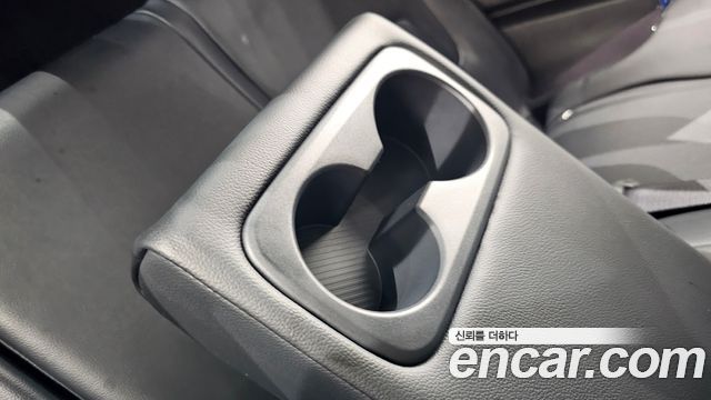 Kia Sportage (V) Diesel 2.0 2WD Prestige 2022 — фото 28