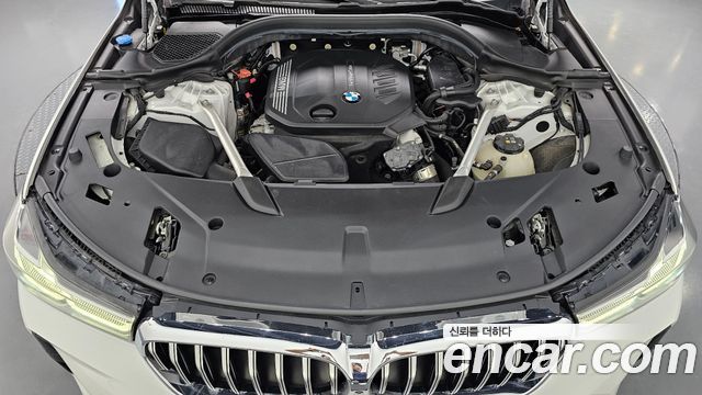 BMW 6 Series GT (G32) 620d xDrive M Sport 2023 — фото 6