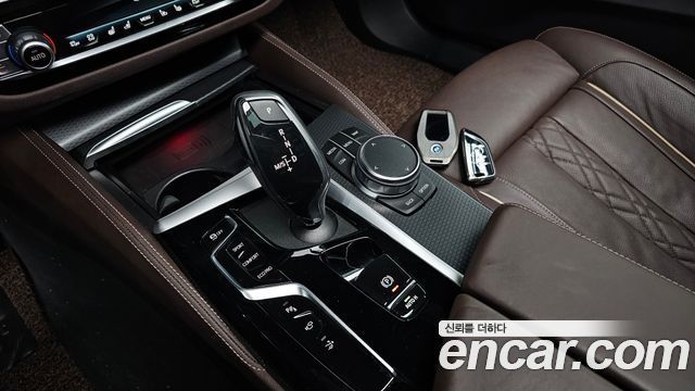BMW 6 Series GT (G32) 620d xDrive M Sport 2023 — фото 9
