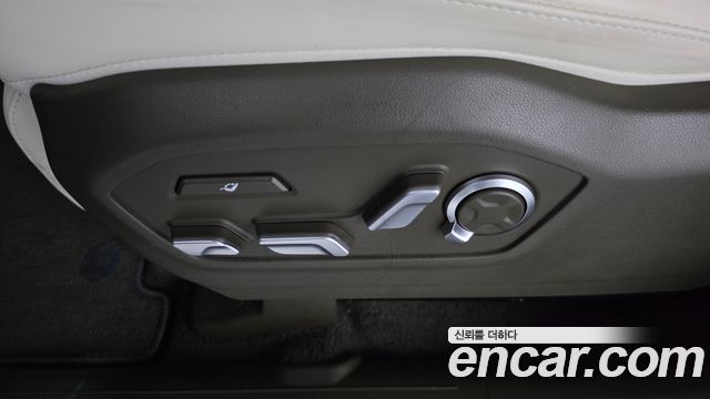 Hyundai Santa Fe (MX5) HEV 1.6 2WD Calligraphy 2025 — фото 37