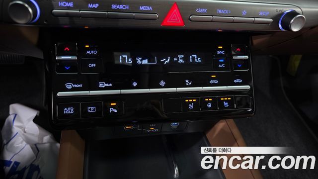 Hyundai Grandeur (GN7) 3.5 Gasoline 2WD Premium 2025 — фото 17
