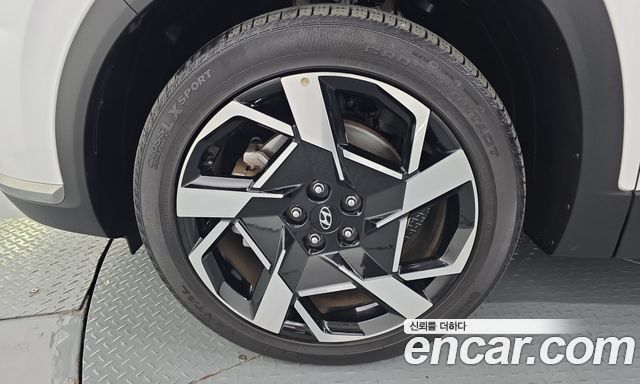 Hyundai Santa Fe Gasoline 2.5T 2WD Prestige 2023 — фото 5