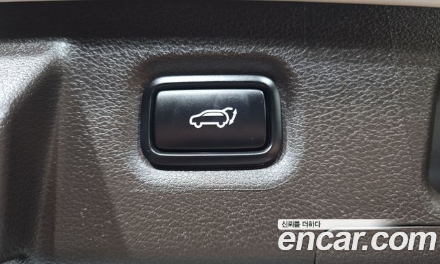 Hyundai Santa Fe Gasoline 2.5T 2WD Prestige 2023 — фото 19