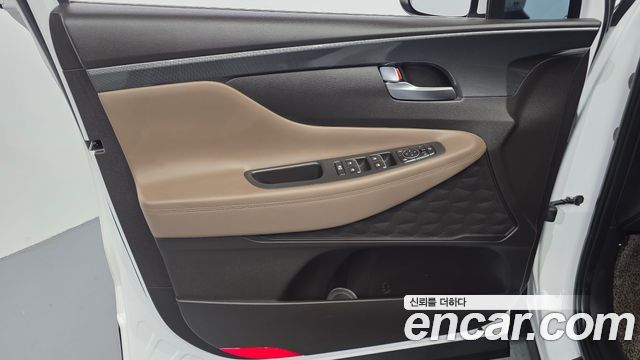 Hyundai Santa Fe Gasoline 2.5T 2WD Prestige 2023 — фото 24