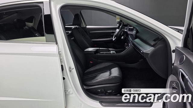 Hyundai Sonata The Edge (DN8) 2.0 Exclusive 2024 — фото 26