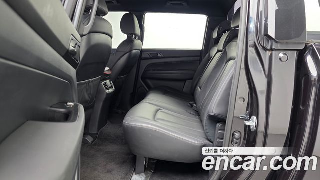 KG Mobility (SsangYong) Rexton Sports Khan Diesel 2.2 2WD Prestige Special (5-Link) 2020 — фото 12