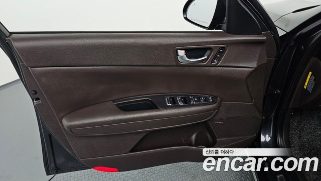 Kia K5 (II) 2.0 Intelligent 2019 — фото 24
