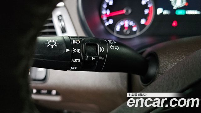 Kia K5 (II) 2.0 Intelligent 2019 — фото 30