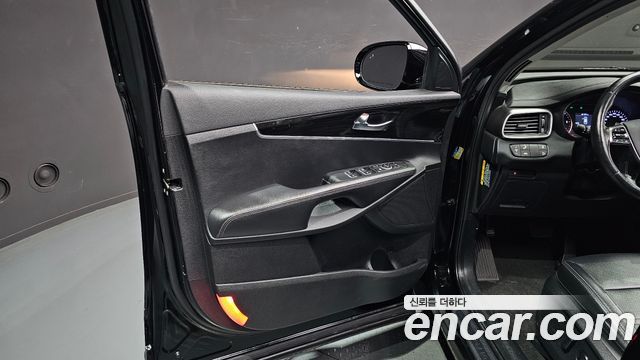 Kia Sorento Diesel 2.0 2WD Prestige 2020 — фото 24