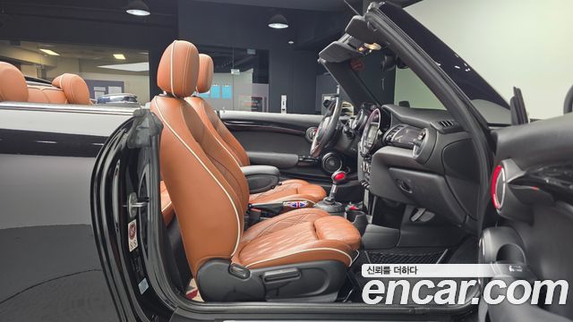 MINI Cooper S Convertible Standard 3rd 2016 — фото 11