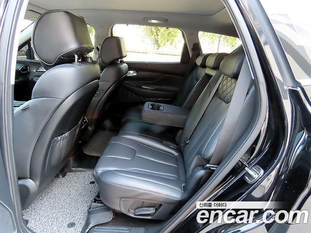 Hyundai Santa Fe Gasoline 2.5T 2WD Prestige 2021 — фото 6