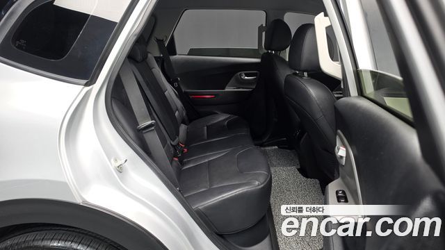 Kia Niro Plus Air 2023 — фото 11