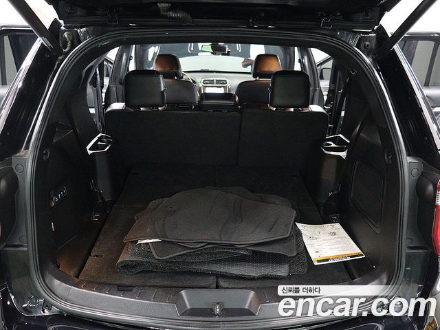 Ford Explorer 2.3 Limited 4WD 5th 2017 — фото 5