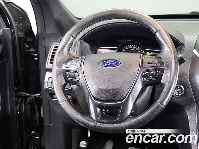 Ford Explorer 2.3 Limited 4WD 5th 2017 — фото 20