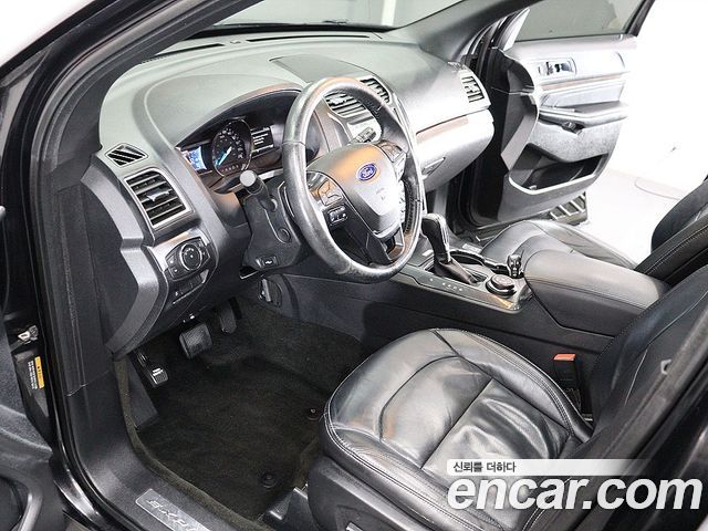 Ford Explorer 2.3 Limited 4WD 5th 2017 — фото 21