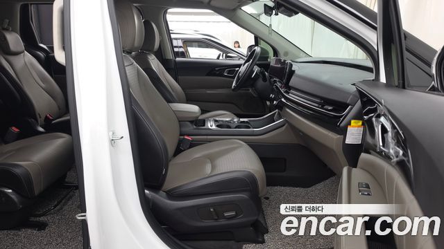 Kia Carnival (IV) HEV 9seater Signature 2025 — фото 11