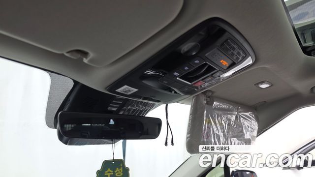 Kia Carnival (IV) HEV 9seater Signature 2025 — фото 17