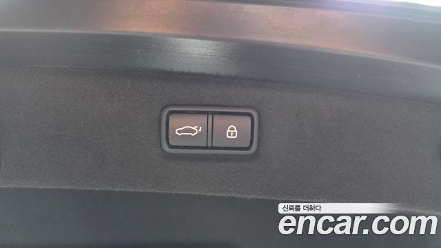 Genesis G90 3.8 AWD Premium Luxury 2021 — фото 30