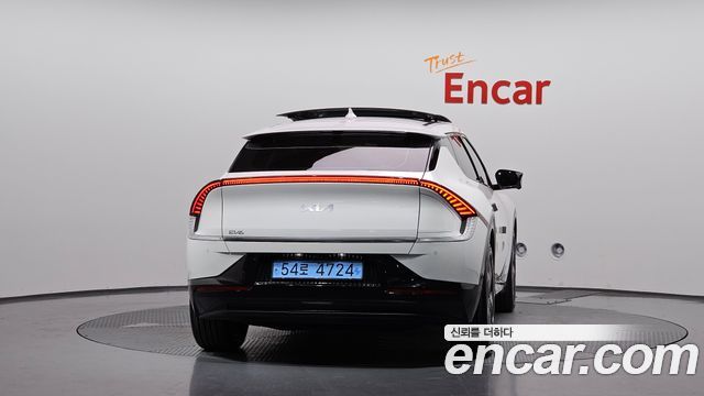 Kia EV6 Long Range Earth 2023 — фото 4