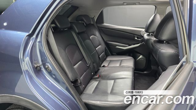 KG Mobility (SsangYong) Korando C 2.0 CVT 2WD Deluxe 2014 — фото 11