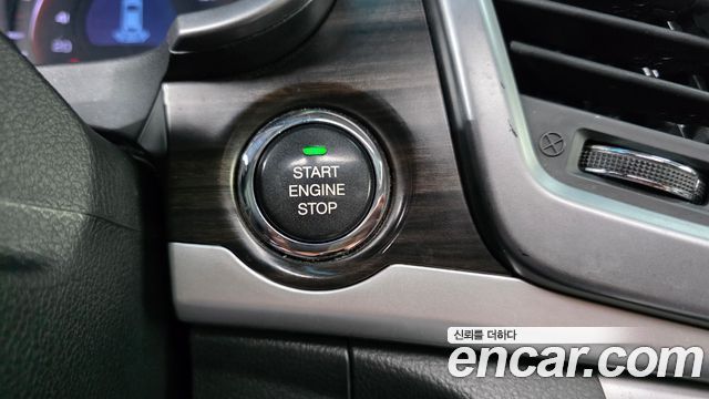 KG Mobility (SsangYong) Korando C 2.0 CVT 2WD Deluxe 2014 — фото 20